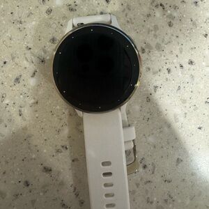 Garmin Venu 3s in Ivory